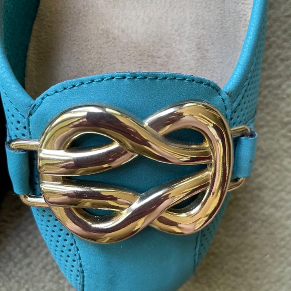 PRICE DROP! AEROSOLES A2 Ballet Flats - Blue with Gold Buckle - Size 9M - Picture 5 of 14
